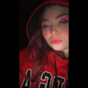 Meet your Posher, Cynthia